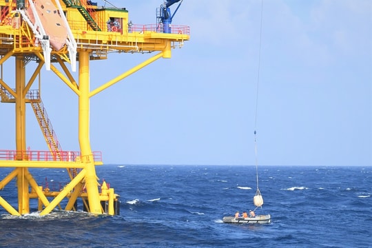 Lính biển đón Xuân ở nhà giàn 