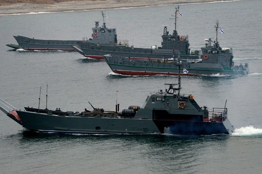 Nhà báo Mỹ nhận định Ukraine sẽ chống chọi được bao lâu trong trận hải chiến với Nga