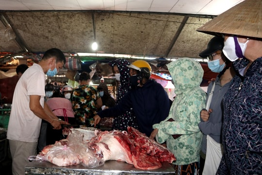 Nghệ An: Sát Tết, giá hàng hóa, thực phẩm tăng nhẹ