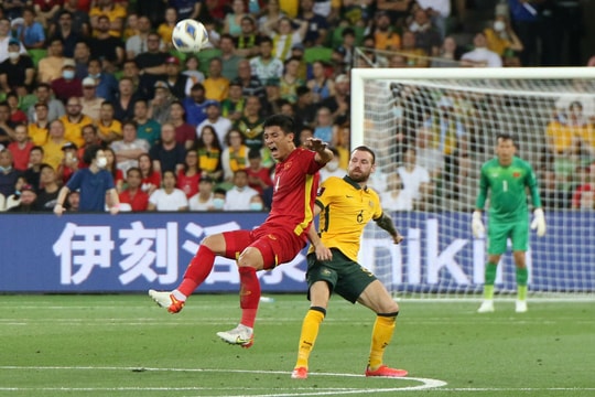 Việt Nam rơi khỏi top 100 FIFA; Đội châu Á thứ hai giành vé dự World Cup 2022