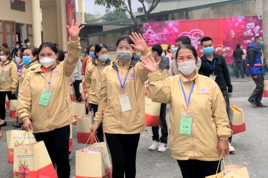 'Tết Sum vầy' chăm lo cho hàng trăm nghìn lao động Nghệ An