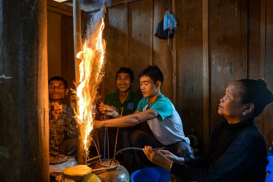 Người Khơ Mú ăn Tết như thế nào?