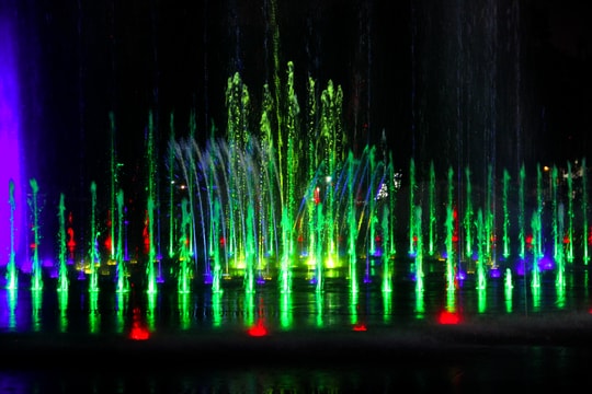 Lung linh sàn nhạc nước rộng gần 1.000m2 tại trung tâm TP. Vinh