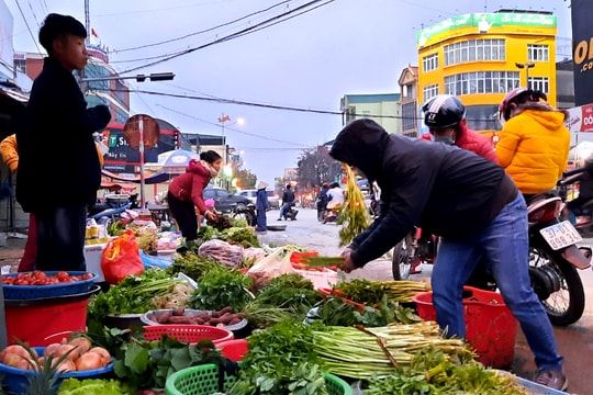 Sau Tết, giá thực phẩm 'đội giá' 