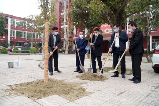Ngành Giáo dục phát động Tết trồng cây gắn với xây dựng trường học xanh, sạch, đẹp