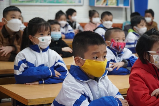 Số học sinh F0 tăng nhanh, Nghệ An bàn giải pháp dạy học an toàn  