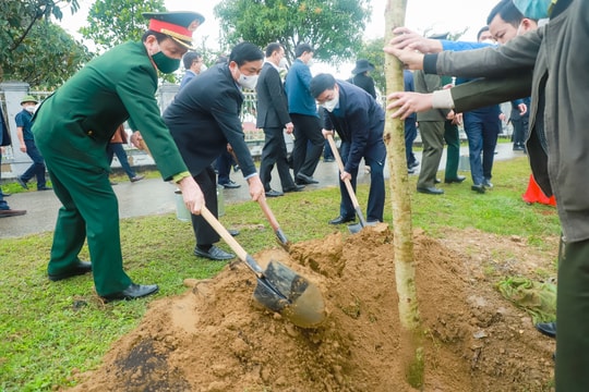 Nghệ An phát động 'Tết trồng cây đời đời nhớ ơn Bác Hồ' Xuân Nhâm Dần 2022