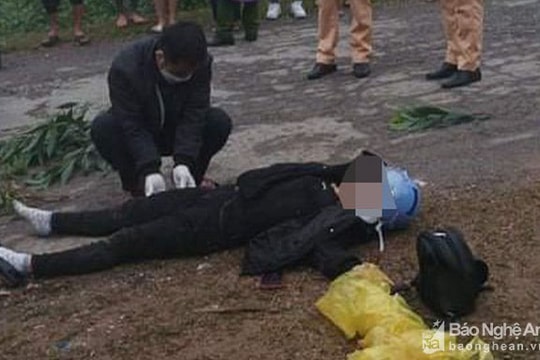 Nghi án chồng đâm vợ tử vong trên cầu rồi về nhà tự vẫn 