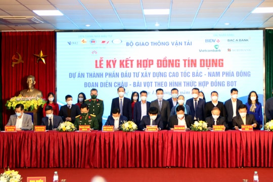 Lễ ký kết tín dụng thực hiện Dự án đường cao tốc Bắc - Nam đoạn Diễn Châu - Bãi Vọt