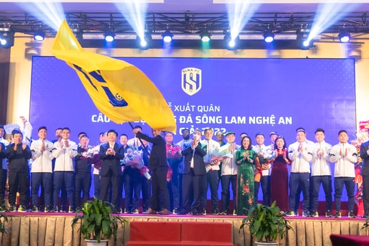 CLB SLNA tổ chức lễ xuất quân mùa giải 2022