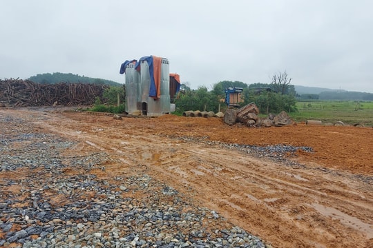 Vụ chủ xưởng chè chuyển đổi trái phép hàng nghìn m2 đất nông nghiệp: Dấu hiệu bao che cho sai phạm?