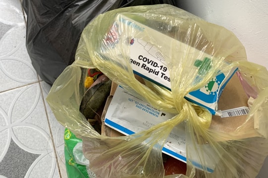 Loạn thị trường que test và lo ngại rác thải không được kiểm soát