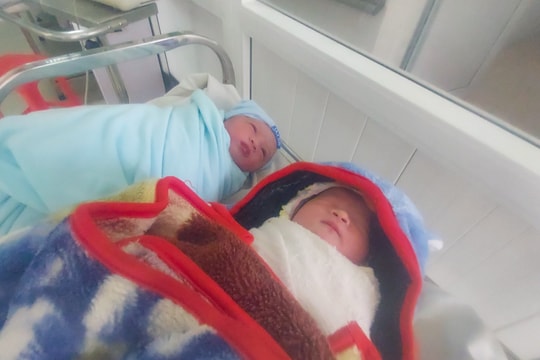 'Bó hoa đẹp nhất' dành cho cán bộ y tế điều trị bệnh nhân COVID-19