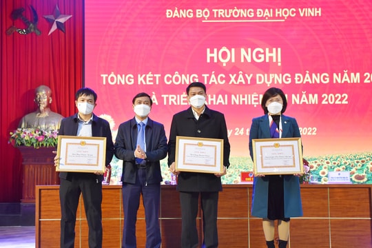Đảng bộ Trường Đại học Vinh triển khai nhiệm vụ năm 2022