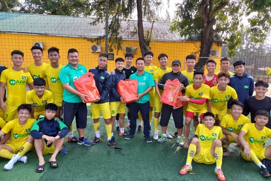 Chiều nay, U19 SLNA gặp U19 Huế