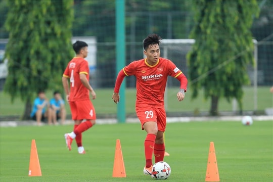 Cựu tiền đạo SLNA Hồ Tuấn Tài: Bao giờ mới hết vận đen?