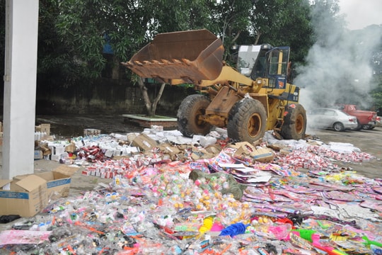 Nghệ An tập trung đấu tranh chống buôn lậu, gian lận thương mại và hàng giả 