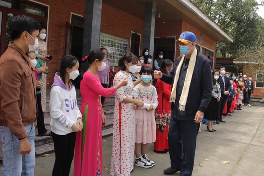 Người cha đặc biệt của Làng trẻ em SOS