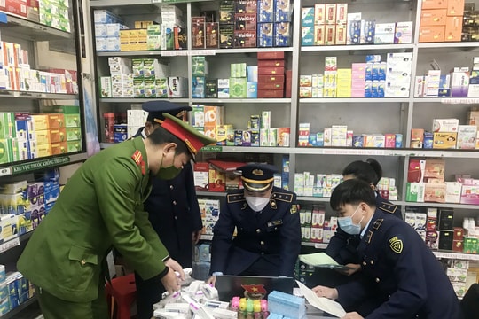 Nghệ An thu giữ hàng chục nghìn bộ kit test nhanh COVID-19 không rõ nguồn gốc