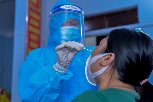 Sáng 7/3, Nghệ An ghi nhận 2.882 ca mắc Covid-19, trong đó có 720 ca cộng đồng