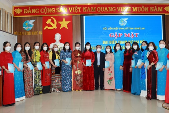 Gặp mặt đoàn đại biểu Nghệ An tham dự Đại hội đại biểu Phụ nữ toàn quốc 