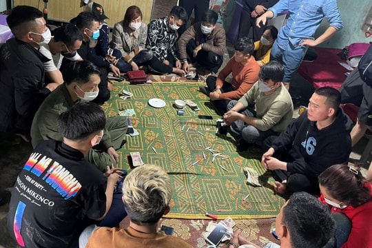 Đột kích trang trại, bắt giữ 18 đối tượng đánh bạc