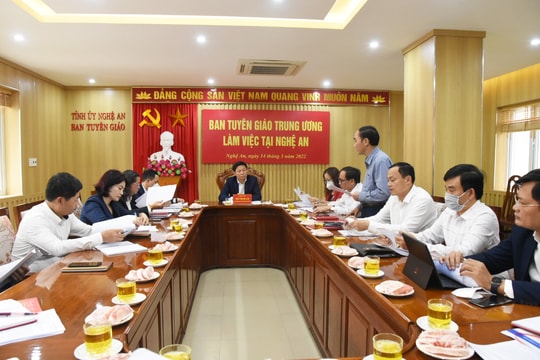 Đoàn công tác Ban Tuyên giáo Trung ương làm việc tại Nghệ An