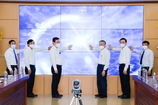 Khai trương và vận hành hệ thống thông tin báo cáo tỉnh Nghệ An