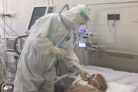 Loạn biện pháp điều trị Covid-19 trên mạng xã hội