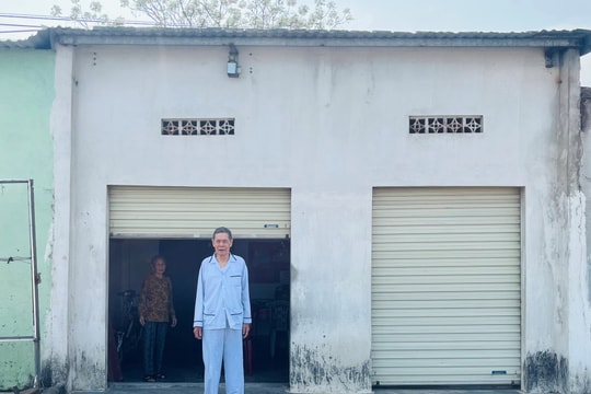 Hơn 100 người có công ở Nghệ An được nhận tiền hỗ trợ làm nhà sau gần 10 năm chờ đợi