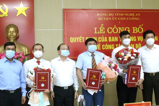Công bố các Quyết định bổ nhiệm cán bộ tại huyện Con Cuông