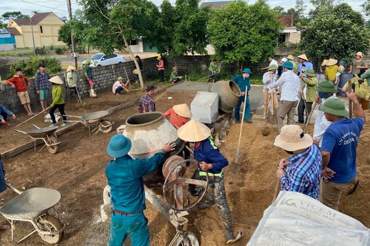 Đốc thúc xây dựng nông thôn mới ở Nghĩa Đàn