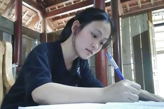 Nữ sinh người Thái - thủ khoa môn Lịch sử 'bật mí' bí quyết học giỏi 