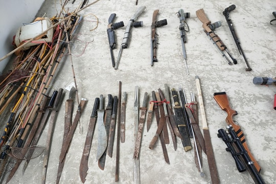 Thanh Chương: Tiêu hủy số lượng lớn vũ khí, vật liệu nổ, công cụ hỗ trợ