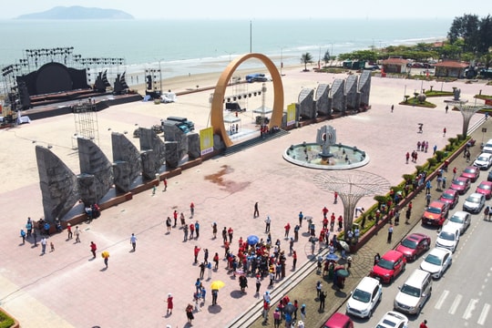 Phố biển Cửa Lò trước ngày khai hội