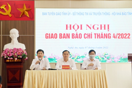 Thực hiện đúng nguyên tắc sử dụng mạng xã hội của người làm báo