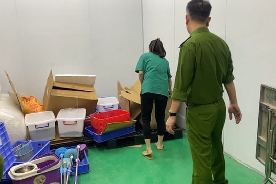 Thu giữ gần 2 nghìn hộp Cafe Hoàng Gia gây co giật, hôn mê