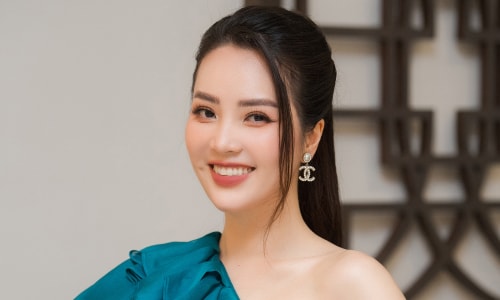 Á hậu Thụy Vân chi hơn nửa tỷ đồng tiền học mỗi năm cho con