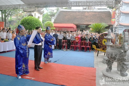  Tín ngưỡng thờ Vua Hùng là mạch nguồn văn hóa xuyên suốt ngàn năm