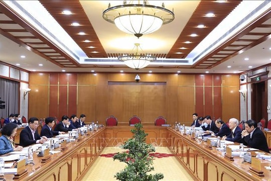 Bộ Chính trị chỉ đạo xử lý dứt điểm các vụ án tham nhũng, tiêu cực nghiêm trọng