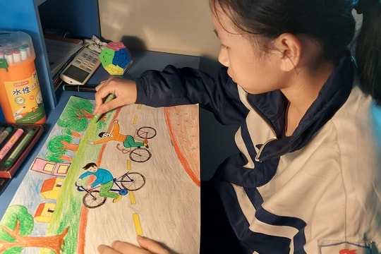 Cô học trò miền núi với giải Nhất An toàn giao thông quốc gia 