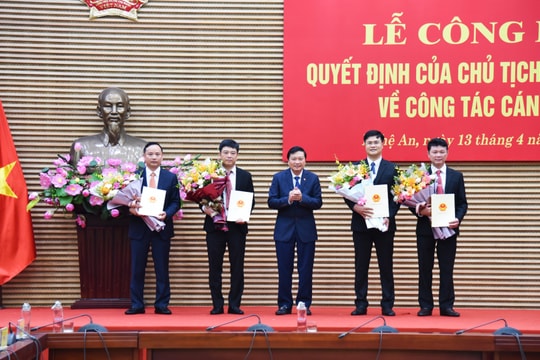 Nghệ An: Trao quyết định bổ nhiệm cán bộ 2 Sở và Ban quản lý Khu kinh tế Đông Nam