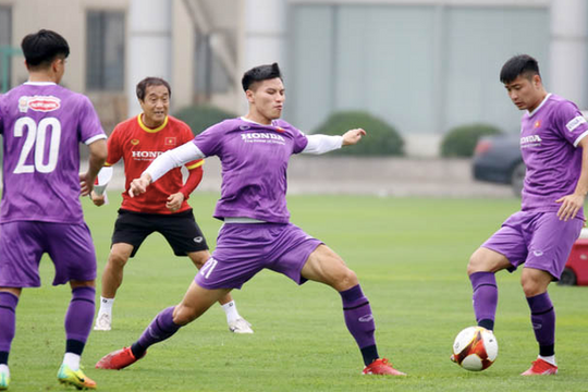 HLV Park bổ sung 3 cầu thủ cho U23 Việt Nam; Hoàng Xuân Vinh sẽ thắp sáng đài lửa SEA Games 31