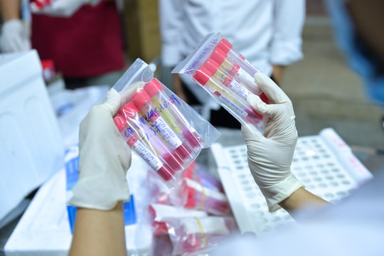 Sáng 15/4, Nghệ An ghi nhận 393 ca mắc Covid-19 mới, trong đó có 122 ca cộng đồng