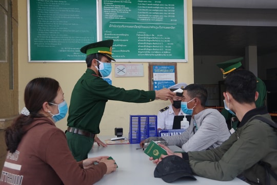 Nghệ An khôi phục xuất, nhập cảnh qua các cửa khẩu tiếp giáp tỉnh Bôlykhămxay, Hủa Phăn (Lào)