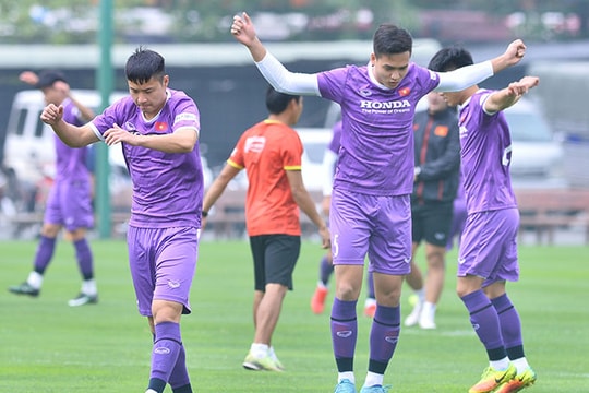 ‘Đừng vội đánh giá khả năng ghi bàn của U23 Việt Nam’; Thêm cú sốc nữa tại Nou Camp