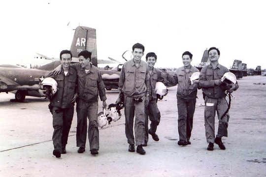 Ký ức về những người 'lính bay' của một cựu binh xứ Nghệ