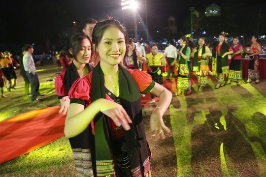 Những hình ảnh ấn tượng trong Ngày hội Văn hóa các dân tộc ở Nghệ An