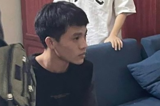 Nam thanh niên dùng ảnh, clip nhạy cảm tống tiền bạn gái 