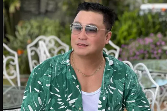 Diễn viên Lý Hùng tận hưởng cuộc sống độc thân tuổi 53